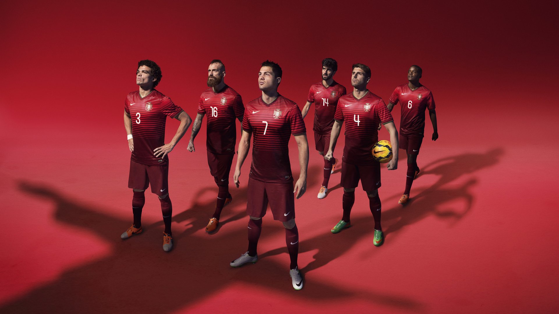 莱万多夫斯基连场破纪录，赛事规则都被迫更新！DWG热血挑战极限